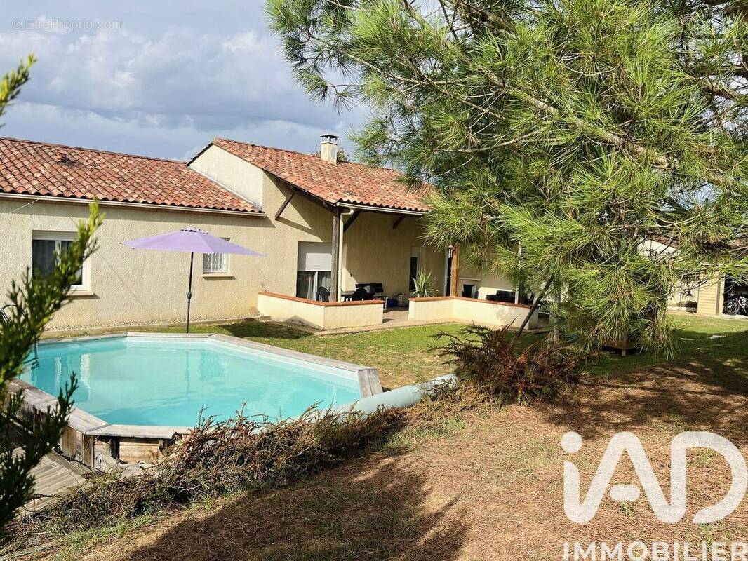 Photo 1 - Maison à LAVARDAC