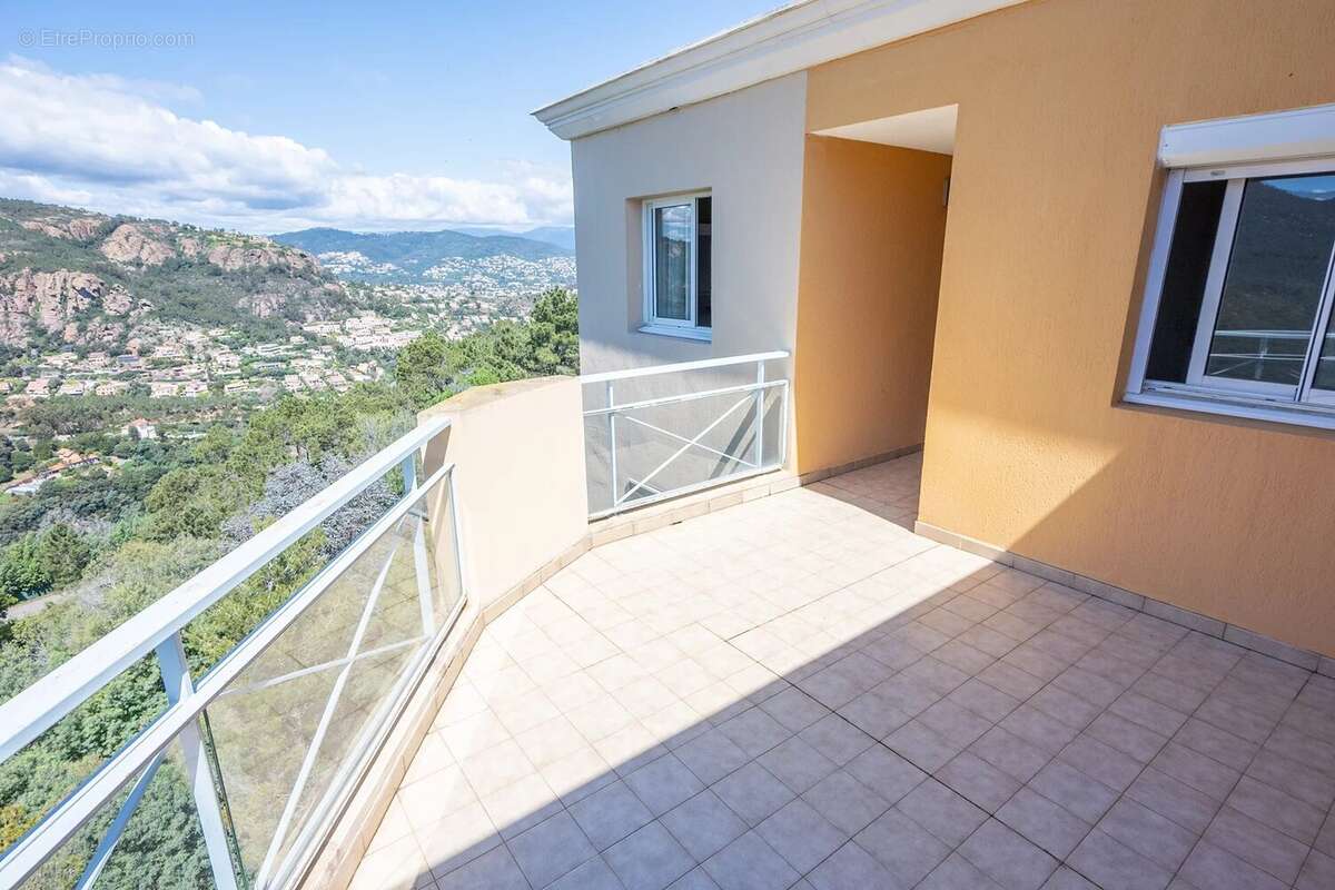 Appartement à THEOULE-SUR-MER