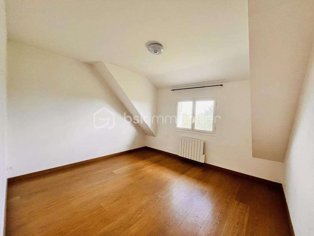 Maison 5 chambres, vie de plain-pied, sous-sol complet - photo 11