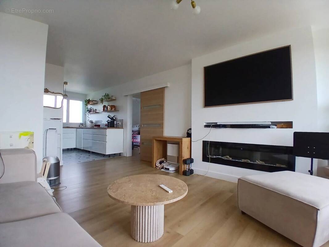 Appartement à HOUILLES