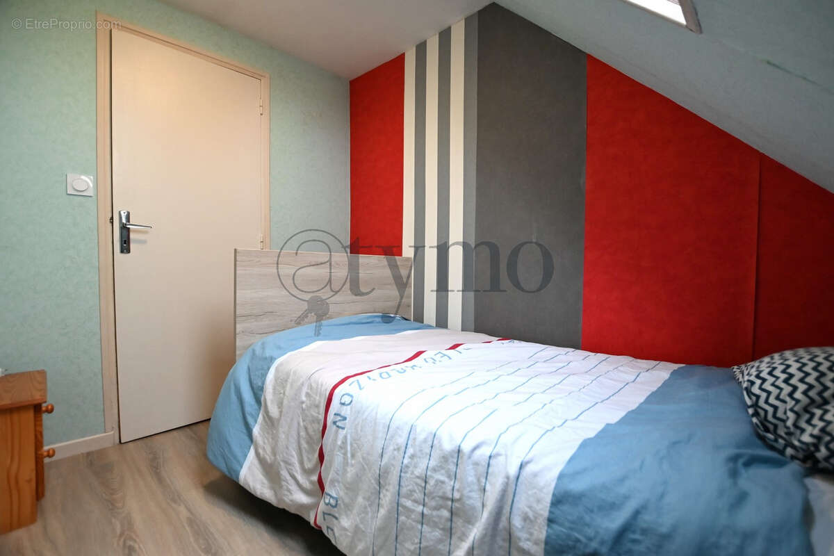 Maison à PLOUNEVEZ-QUINTIN