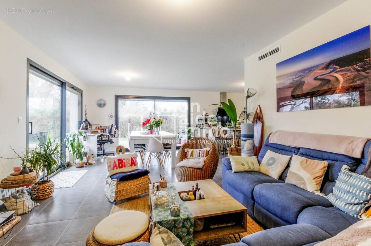 Maison à SAINT-MICHEL-ESCALUS