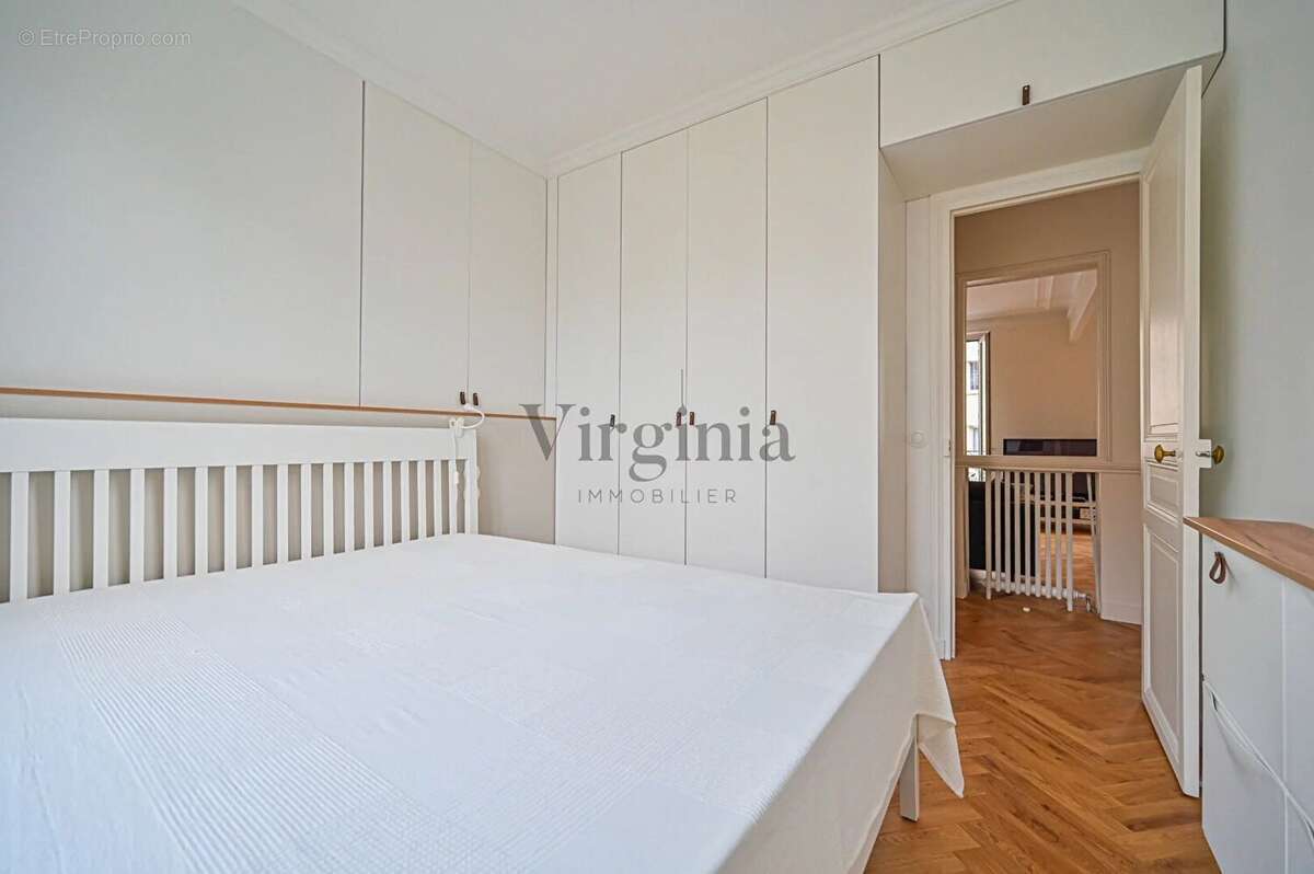 Appartement à CHARENTON-LE-PONT