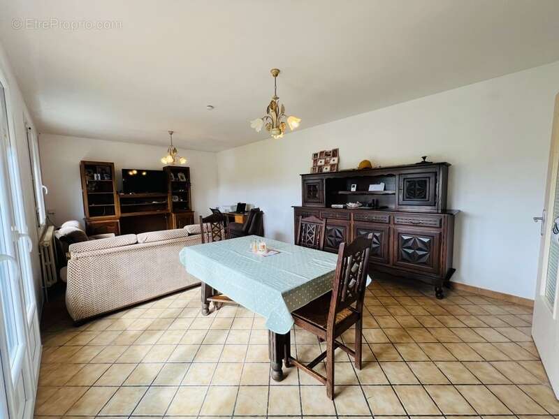 Maison à CHATELLERAULT