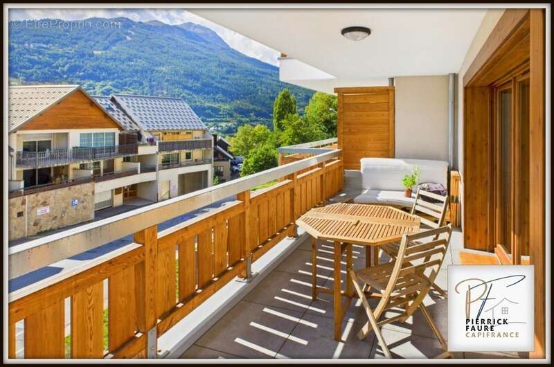 T3 avec terrasse plein sud, vue montagnes, cave à Briançon - photo 26
