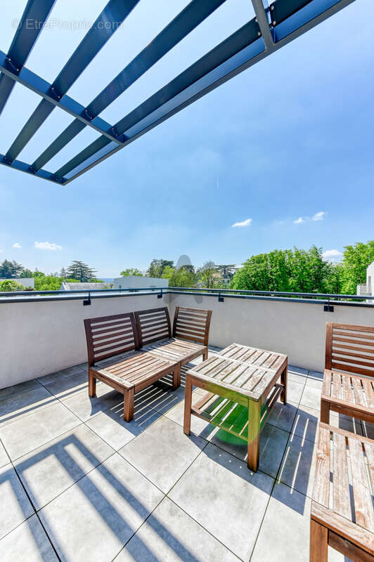 Appartement à SAINT-CYR-AU-MONT-D'OR