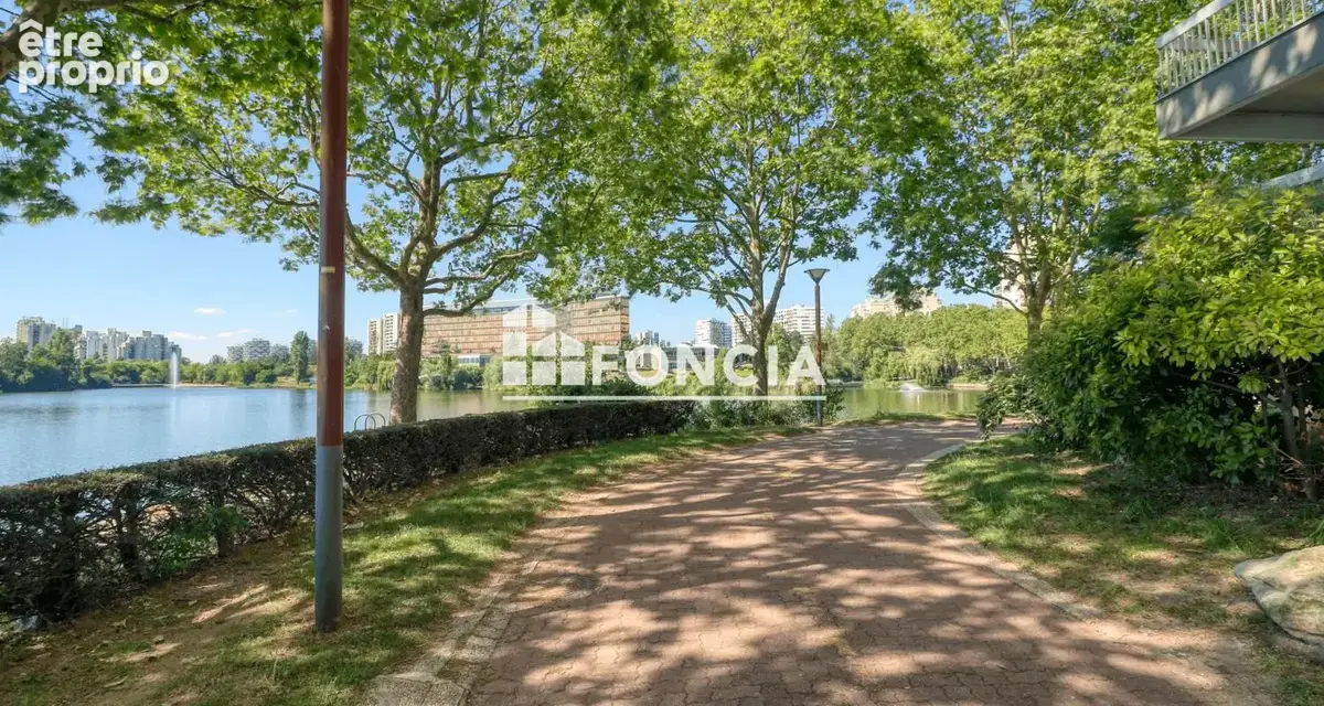 Studio de 31.99 m² + place de parking + cave - métro 8 Créteil-Préfecture - photo 9