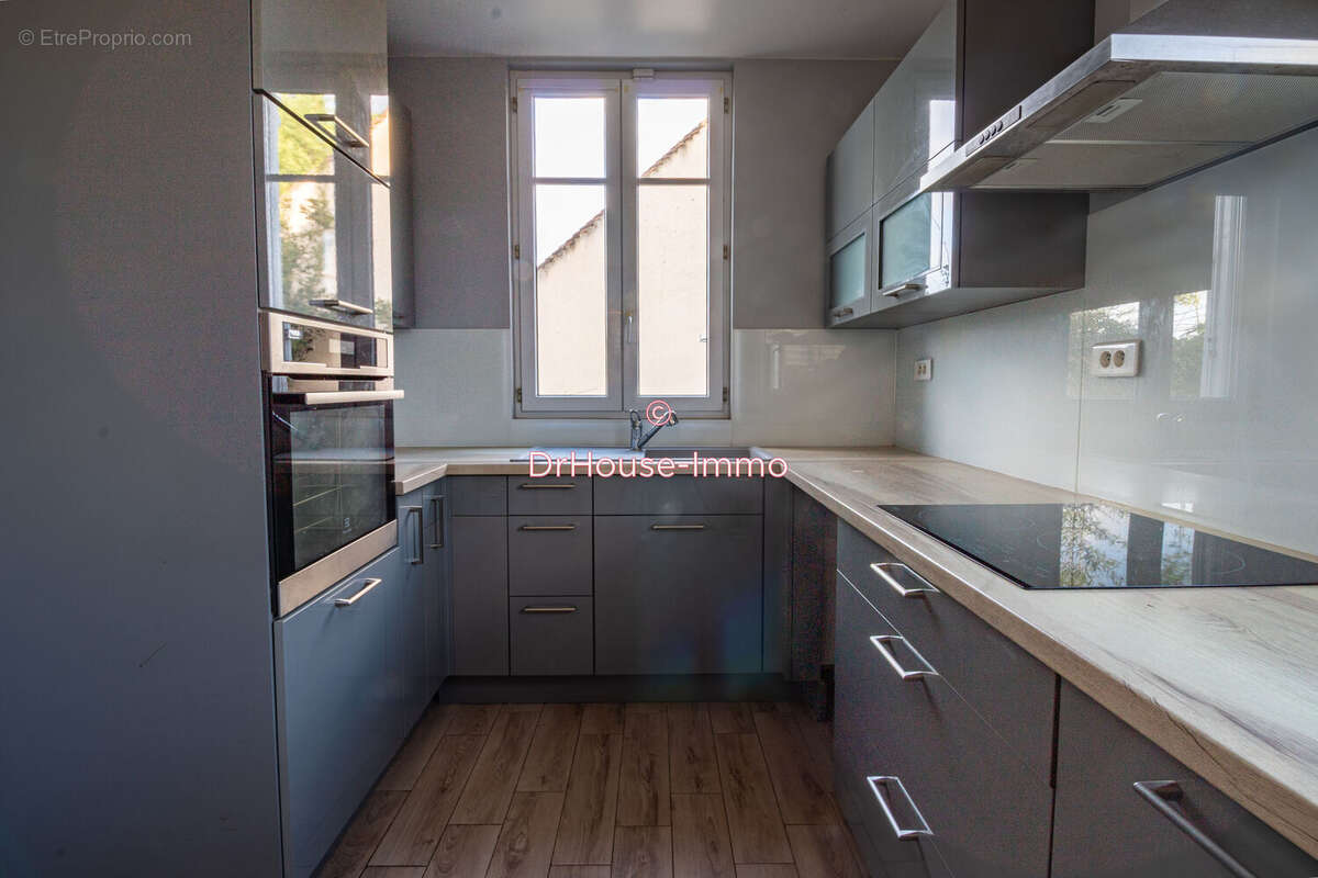 Maison à FEUCHEROLLES