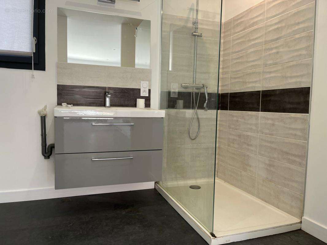 Maison à VILLEVEYRAC