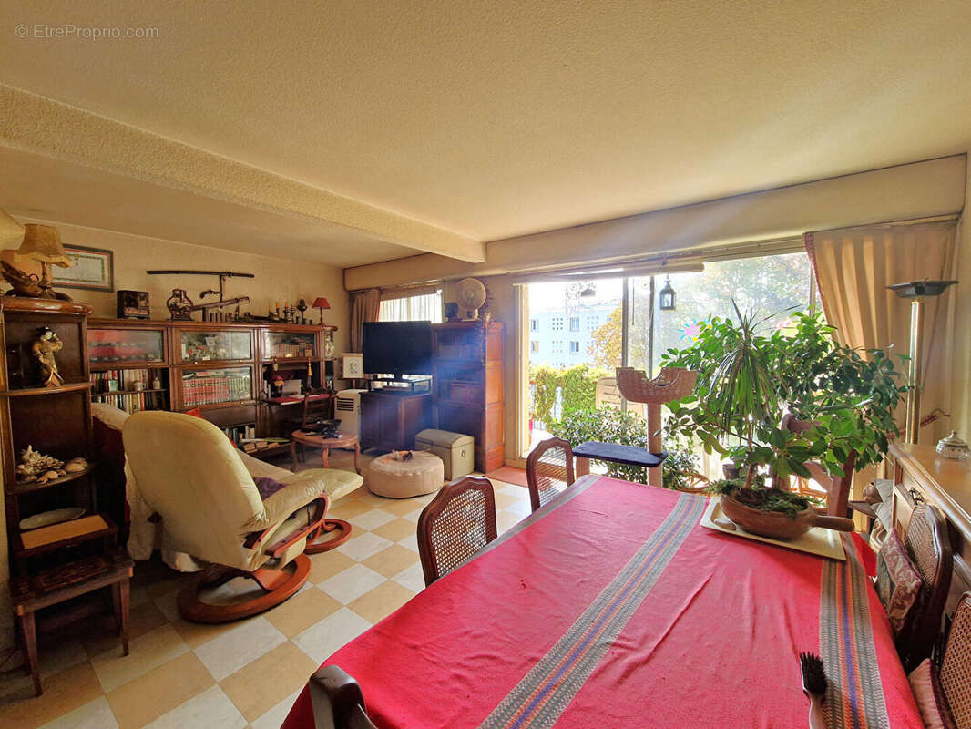 Appartement à THIAIS