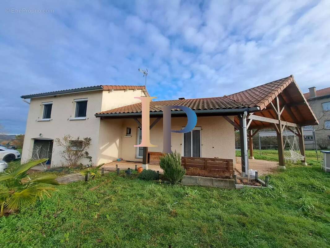 Maison à CUINZIER