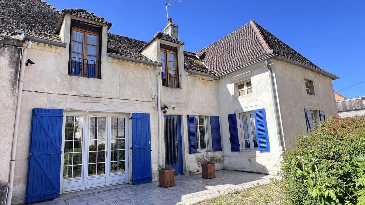 Maison à SAINT-LOUP-GEANGES