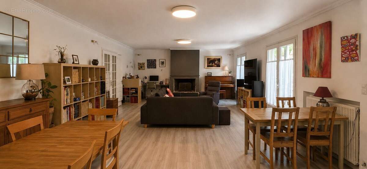 Maison à TOURRETTE-LEVENS