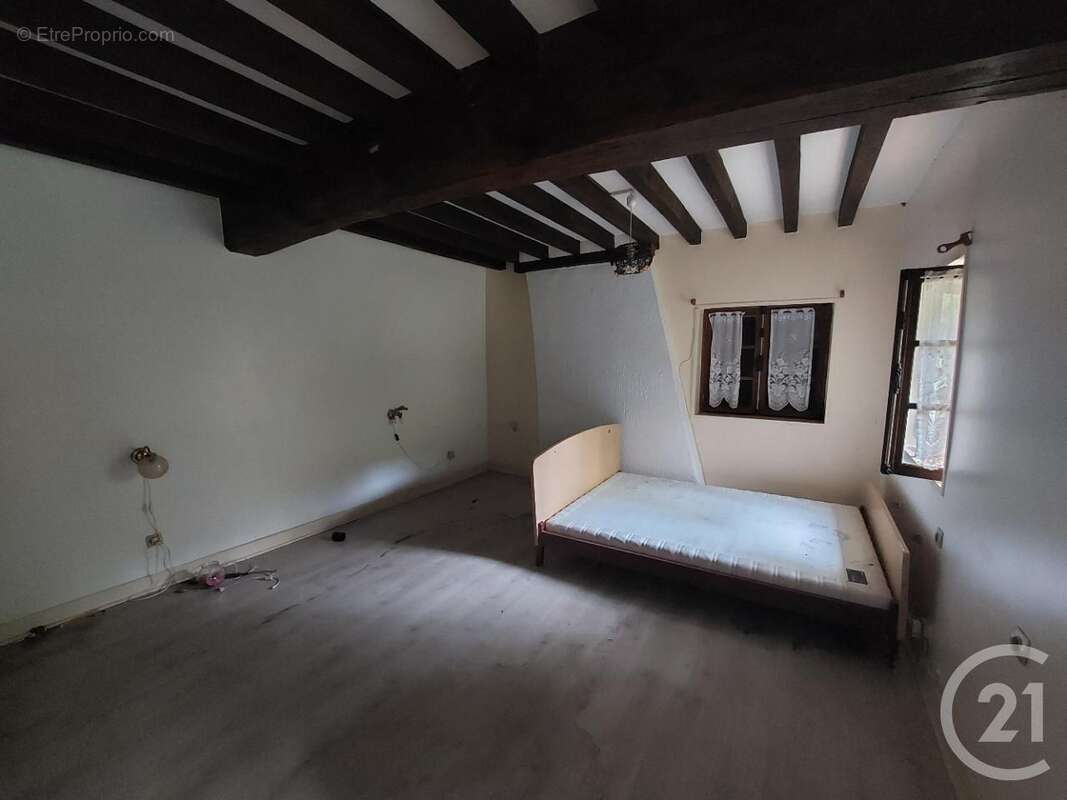 Maison à ETAIS-LA-SAUVIN