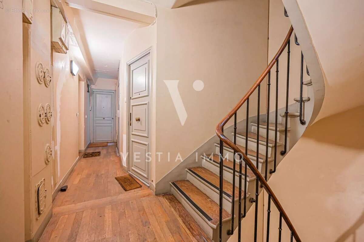 Appartement à PARIS-11E
