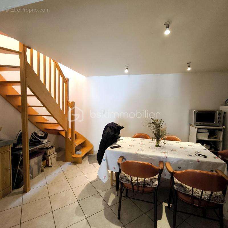 Maison à CHATILLON-EN-VENDELAIS