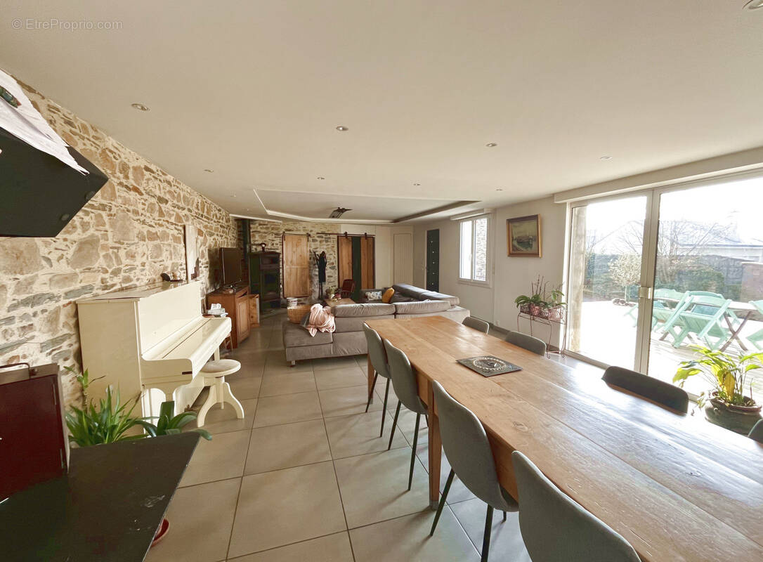 Maison à GUEMENE-PENFAO