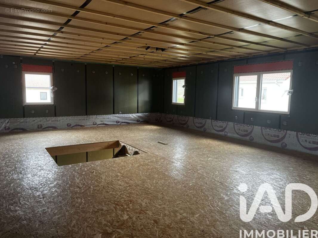 Maison 126 m² à Le Poizat  - photo 6