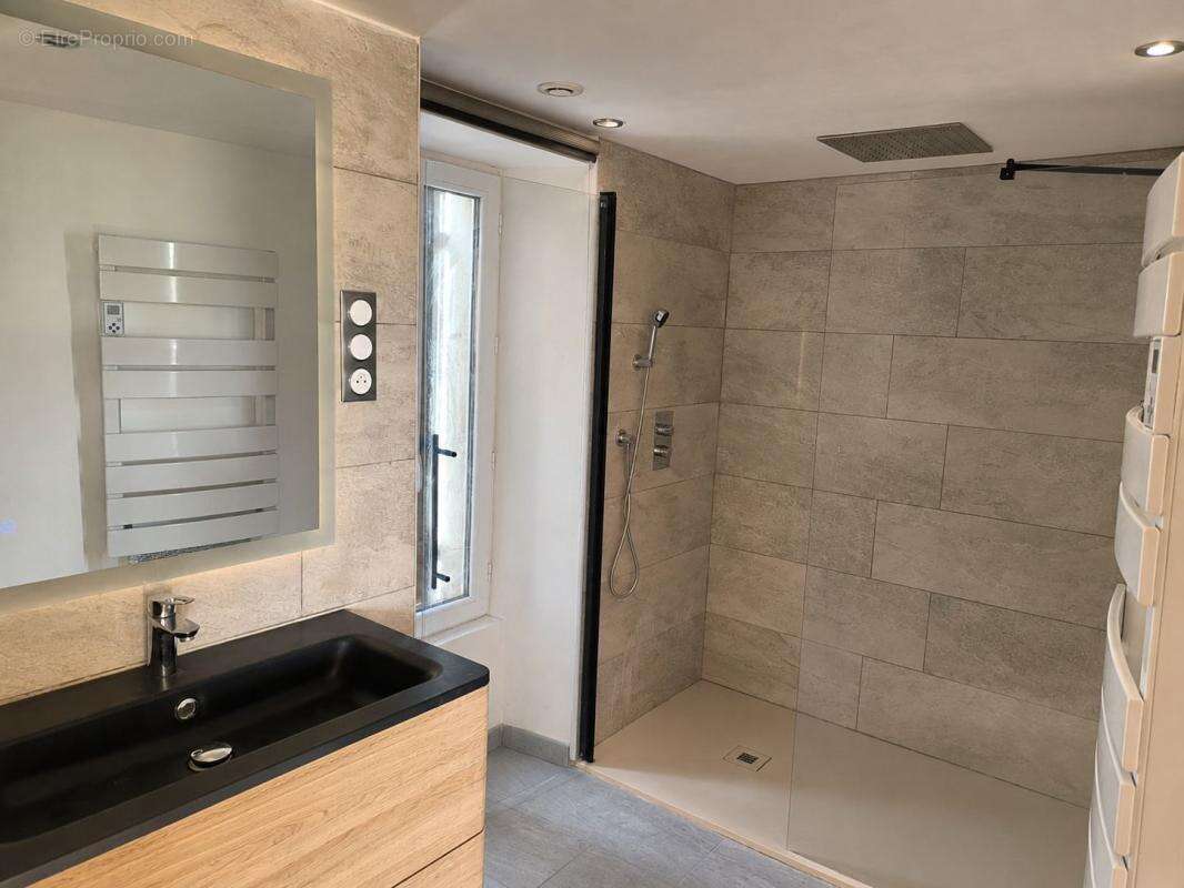 Maison avec terrasse et belle vue - photo 5
