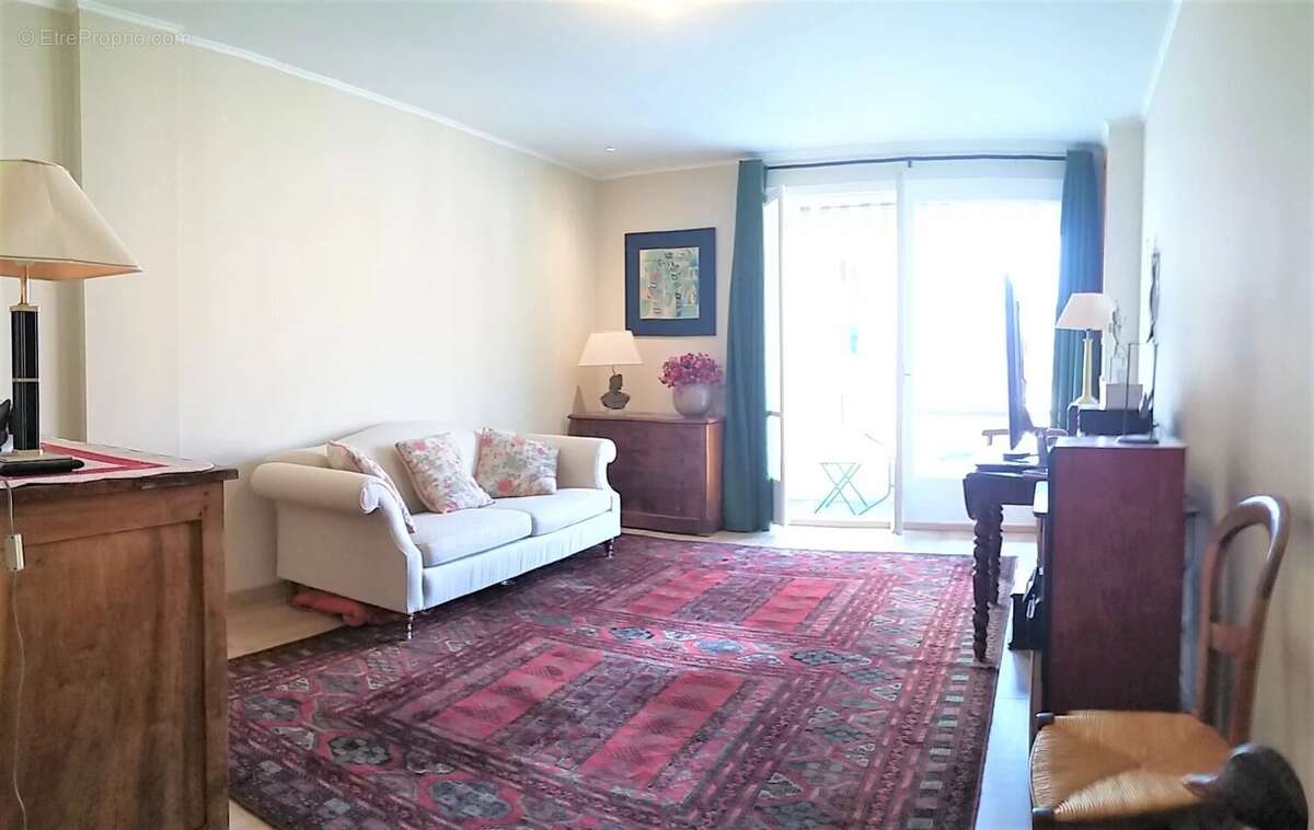 Appartement à MENTON