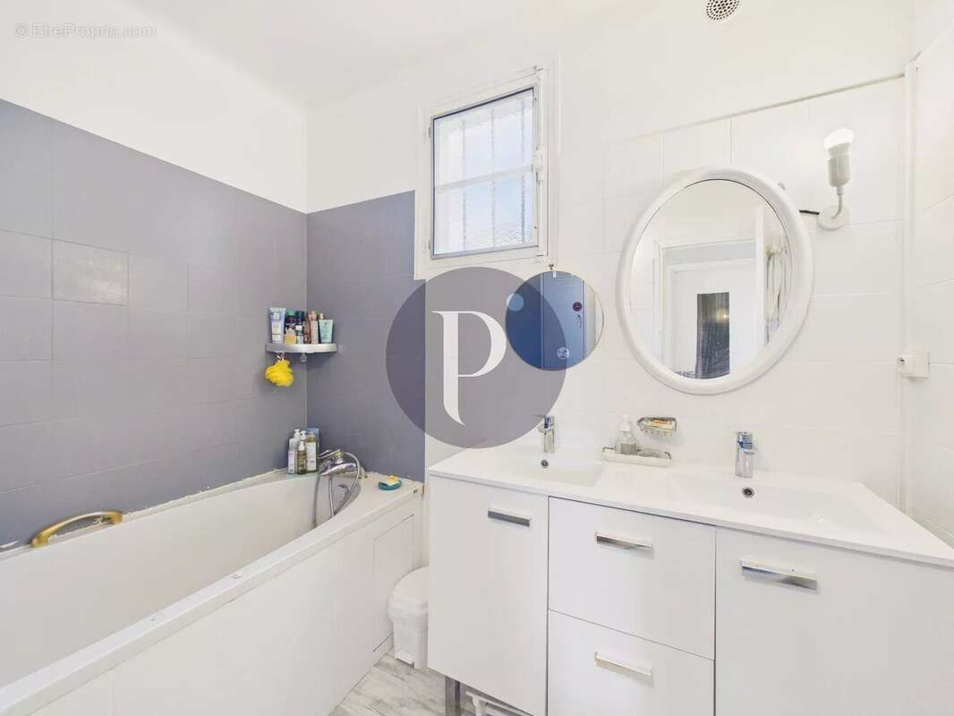 Maison à VERRIERES-LE-BUISSON