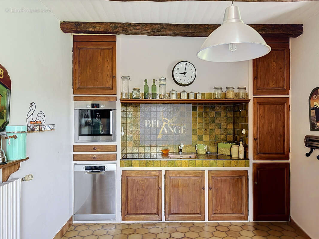 Le charme de la pierre allié à un revenu locatif ! - photo 12