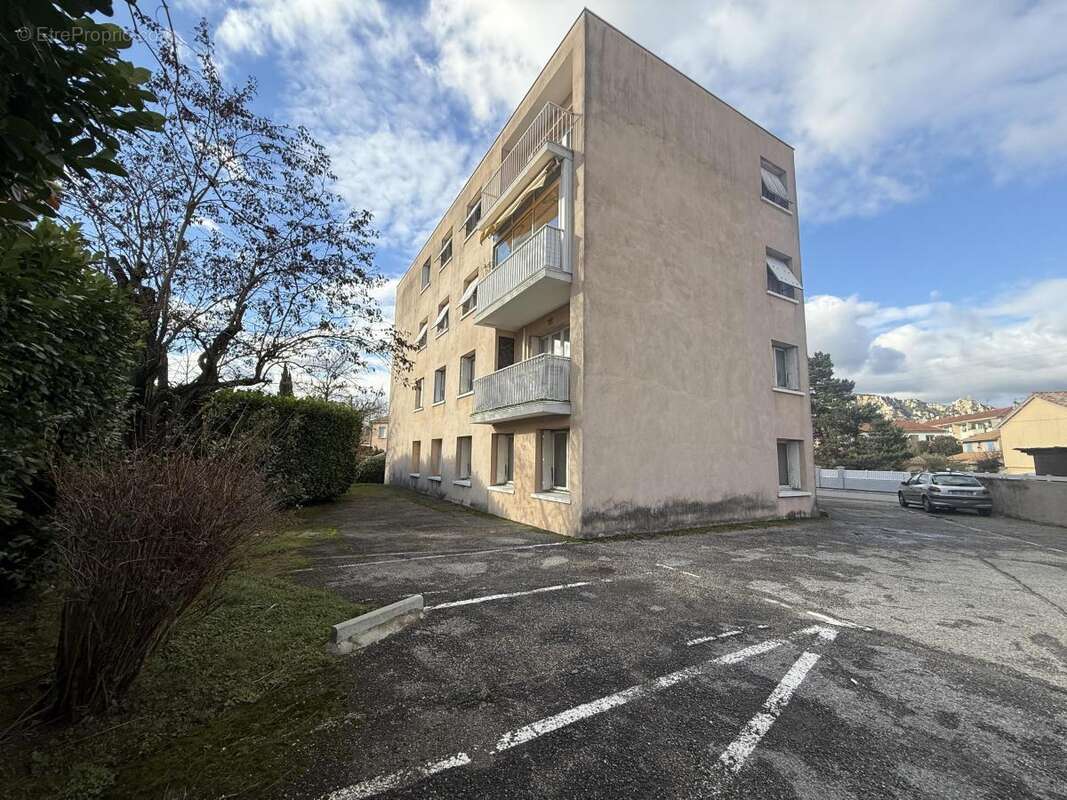 Appartement à GUILHERAND-GRANGES