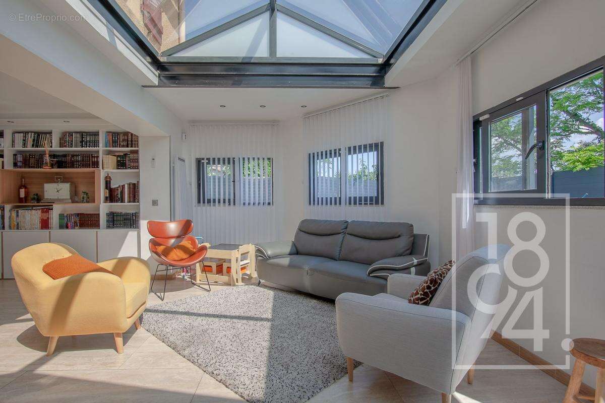 Maison à MARSEILLE-10E