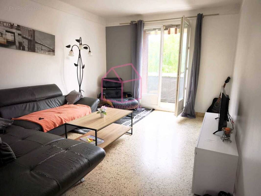Appartement à CHOISY-LE-ROI