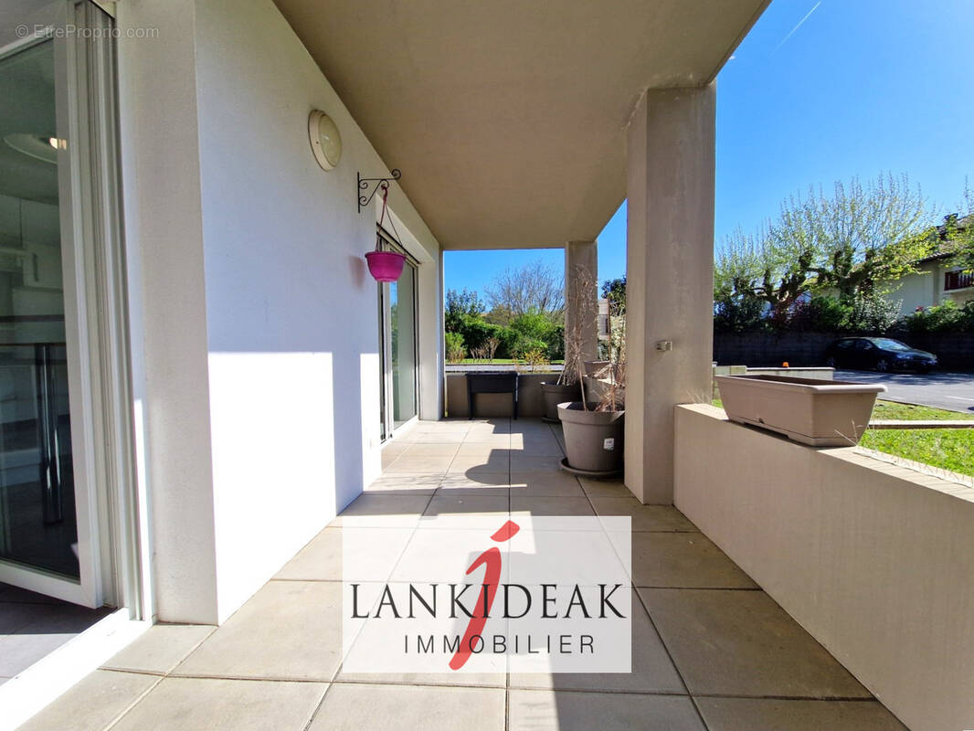 Appartement à USTARITZ