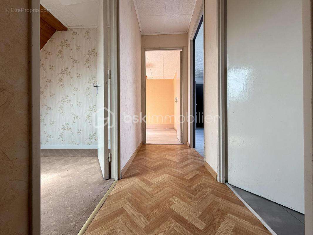 Appartement à PUTTELANGE-AUX-LACS