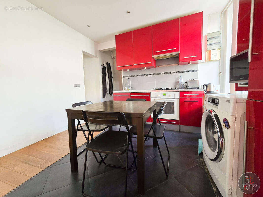 Appartement à FONTENAY-SOUS-BOIS