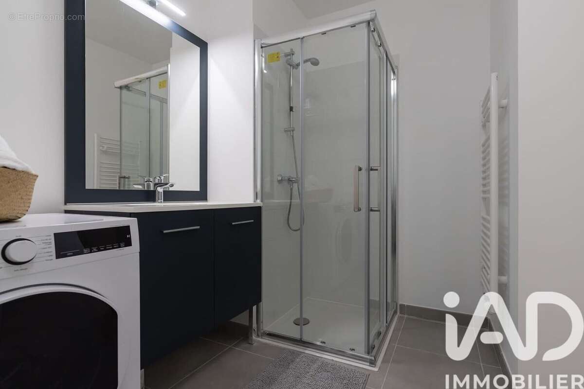 Photo 9 - Appartement à DECINES-CHARPIEU