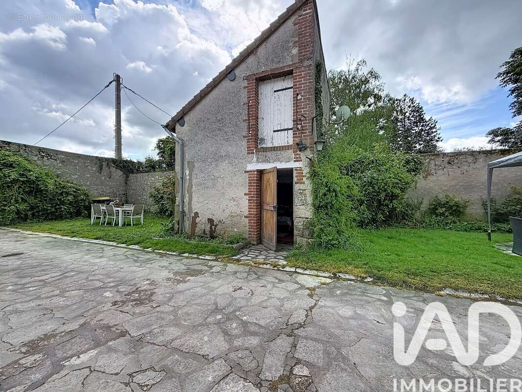 Maison 158 m² à Cheverny  - photo 4
