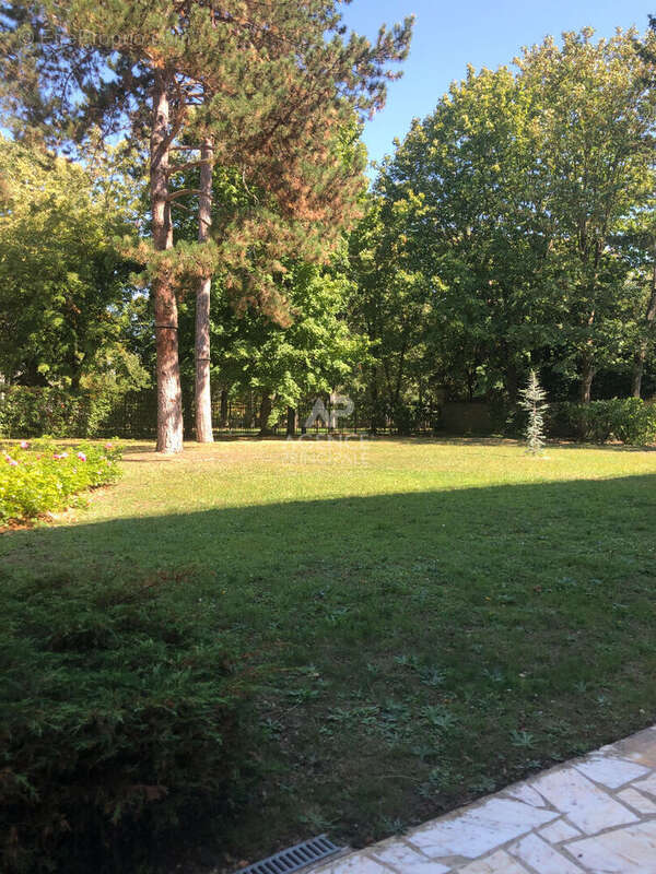 Appartement à MAISONS-LAFFITTE