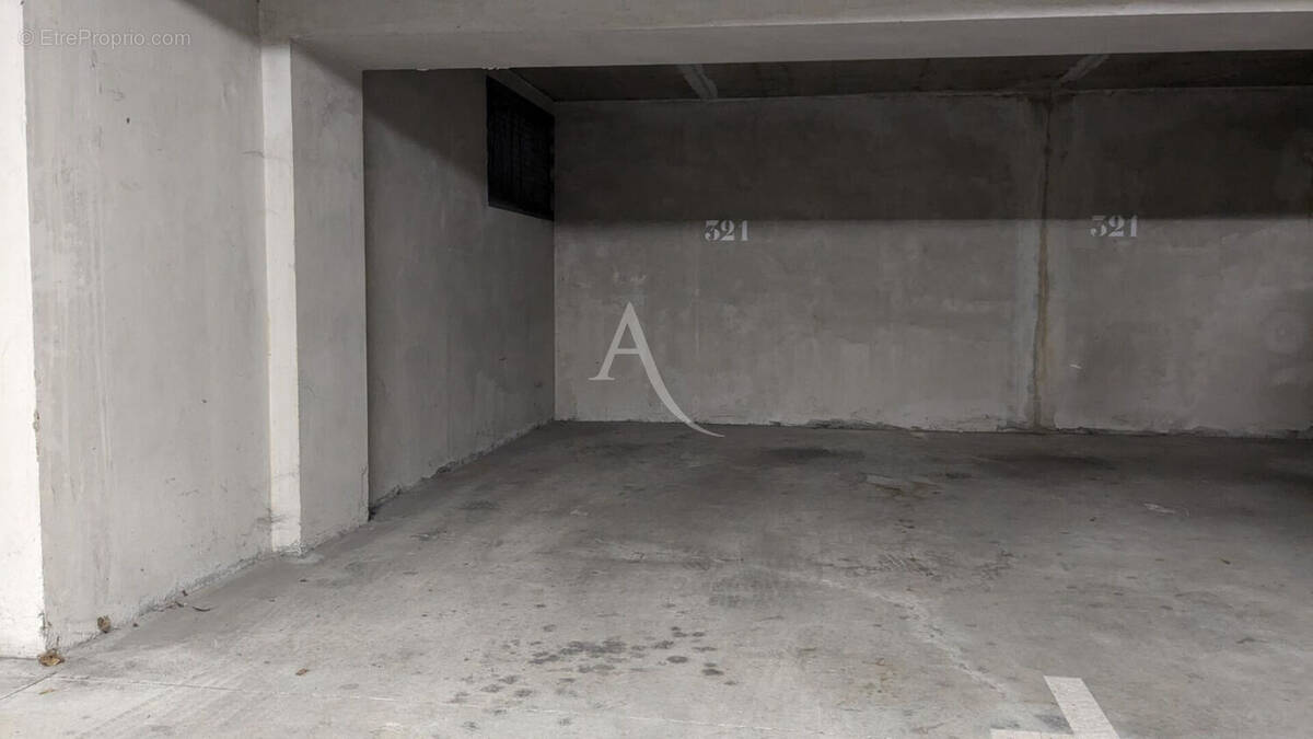 Parking à LA ROCHE-SUR-YON