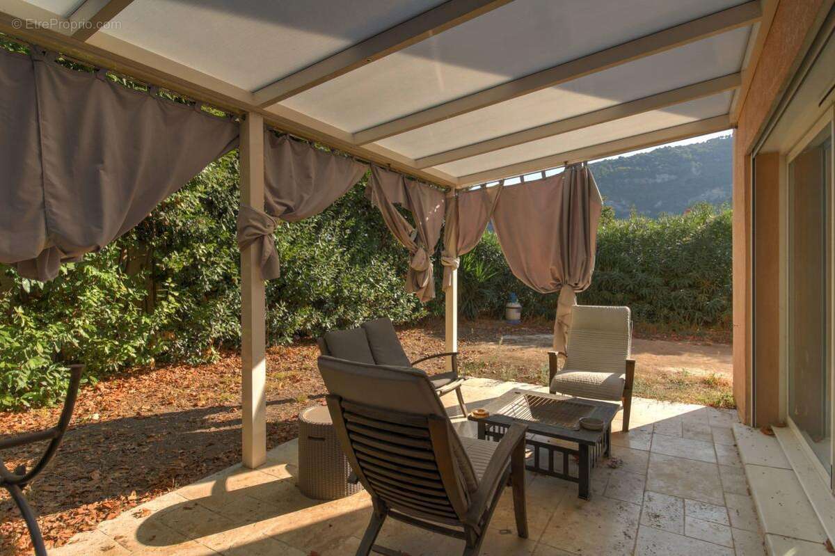 Maison à SAINT-MARTIN-DU-VAR