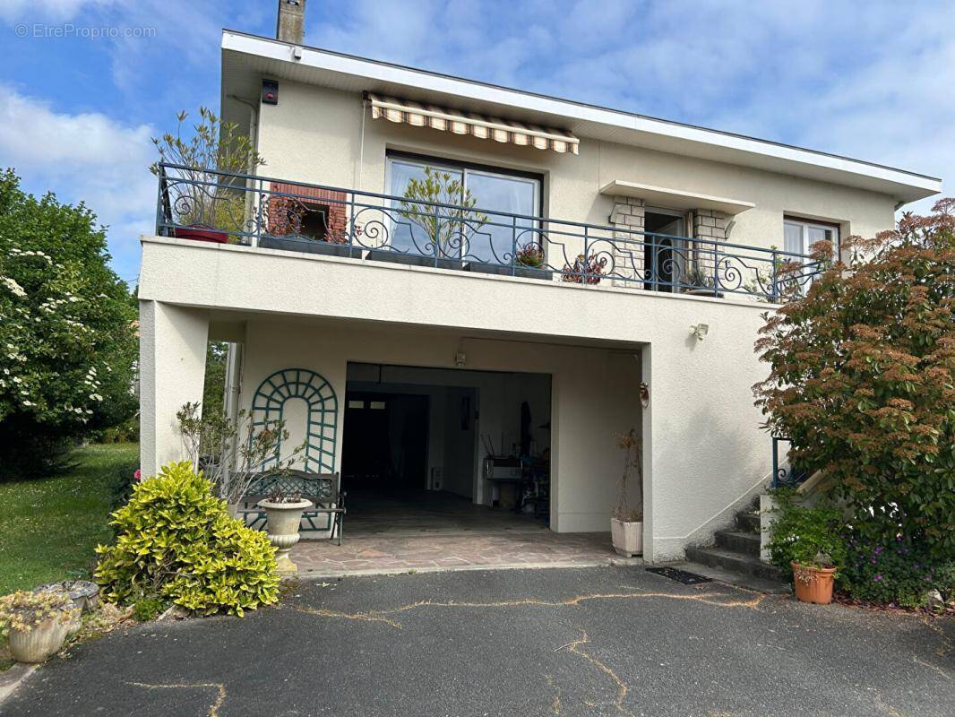 Maison à VILLENAVE-D'ORNON