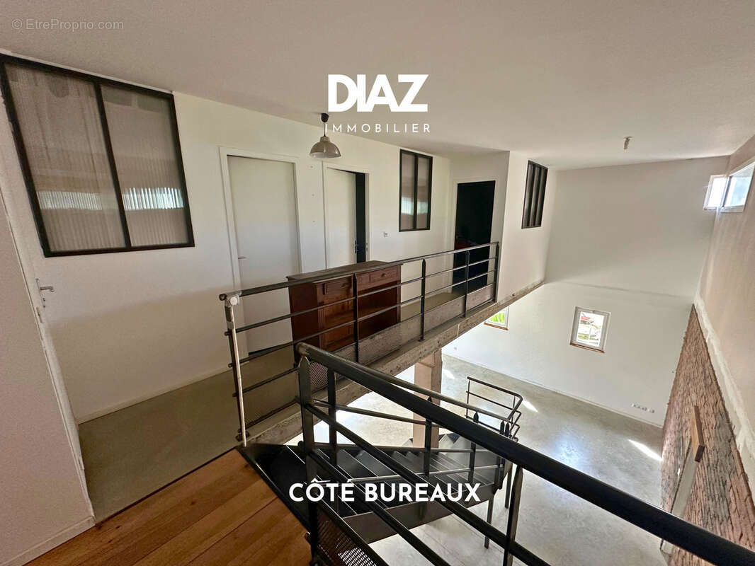 Maison à MONTBAZIN