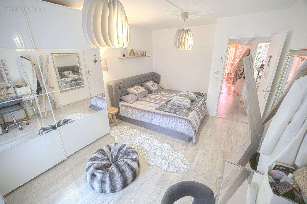 Appartement à NEUILLY-SUR-MARNE