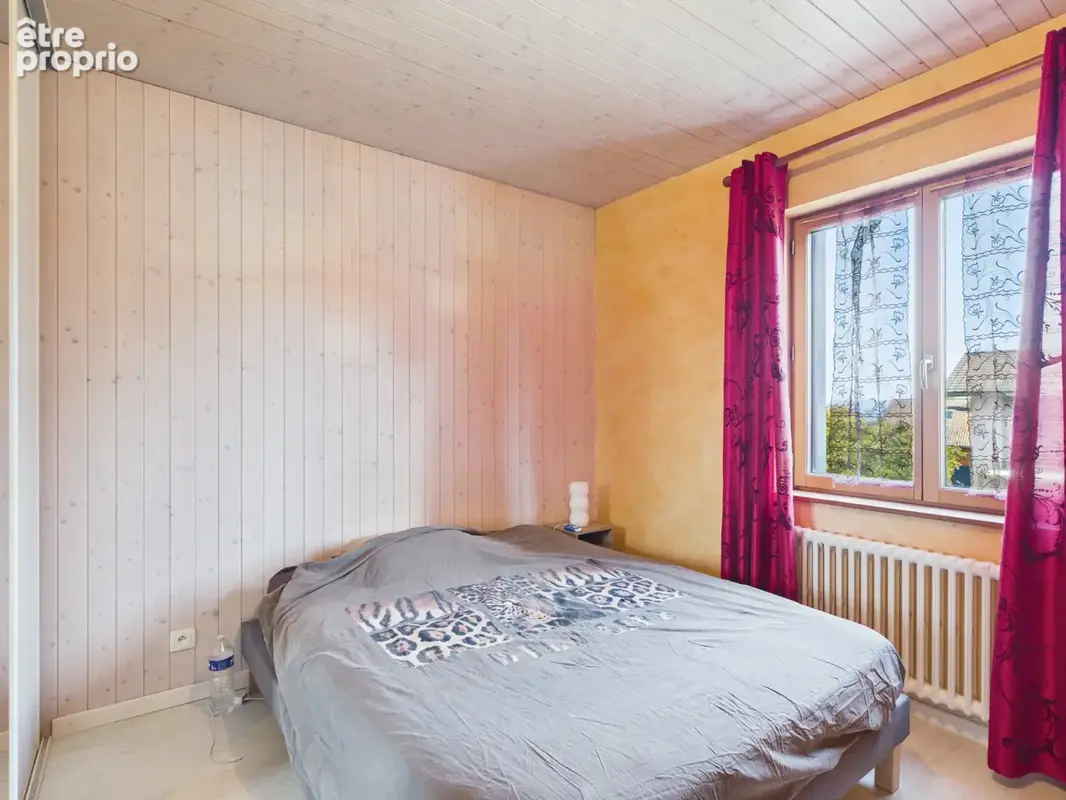 Maison composée de 3 appartements et terrain de 2 378 m2 - photo 8