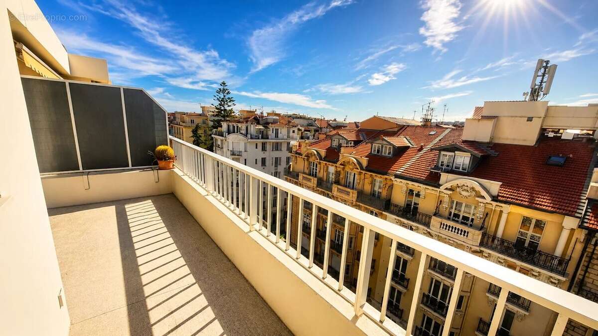 Appartement à NICE