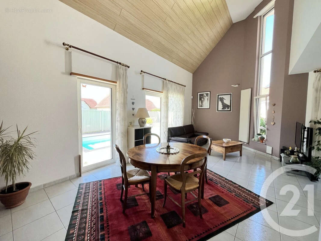 Maison 190 m² à Brumath  - photo 3