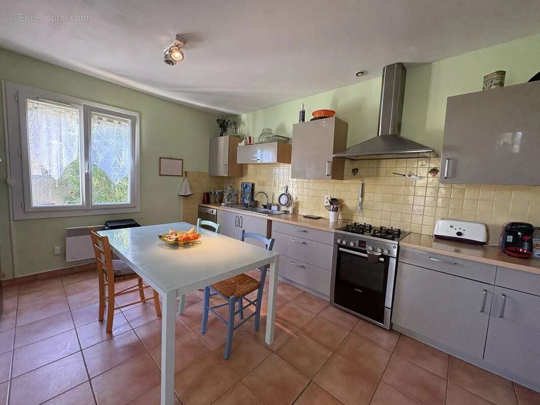 Maison à FONTVIEILLE