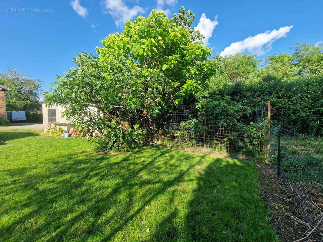 Maison à SAINT-NICOLAS-DE-LA-GRAVE