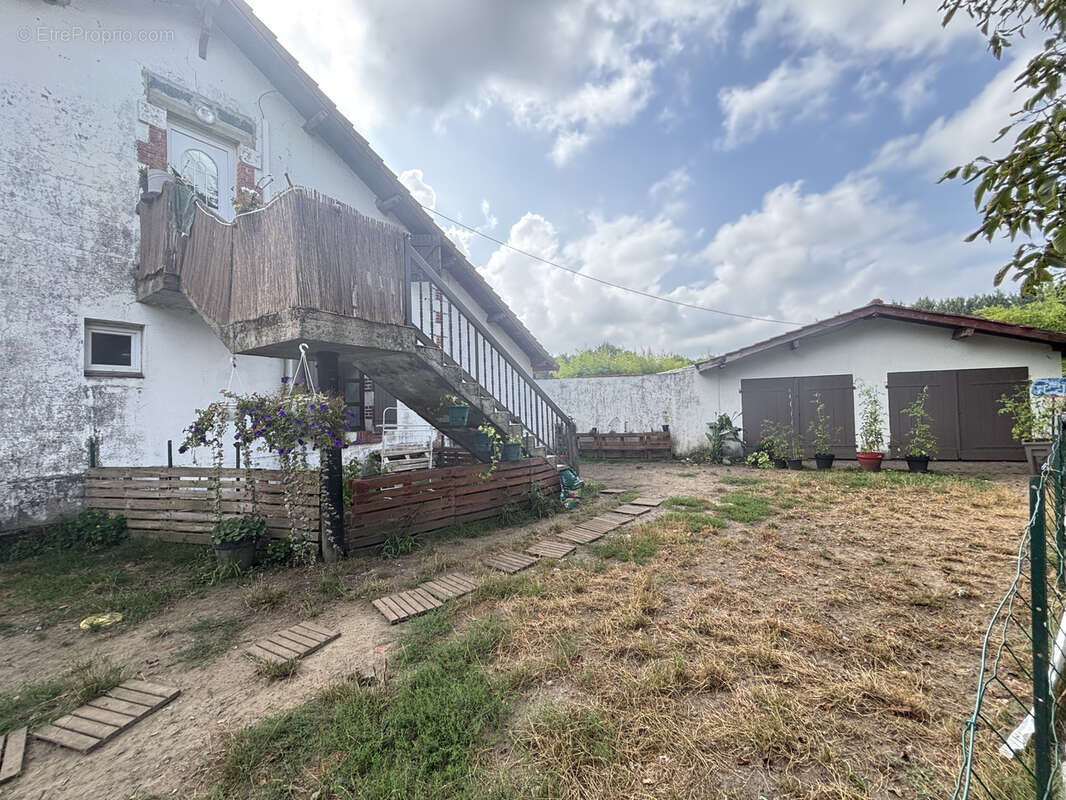 Appartement à LABRIT