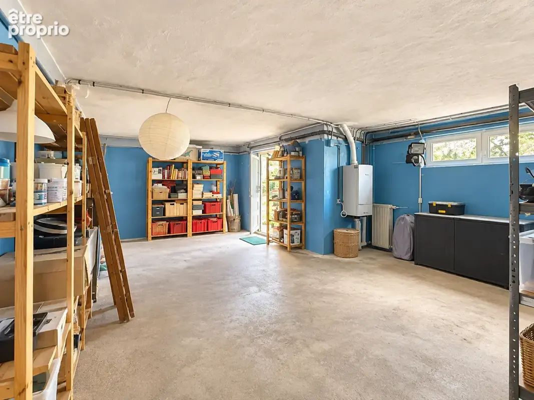 Carnoules - Belle villa familiale de 164 m2 avec piscine, garage sur 1320 m2 de terrain - photo 13