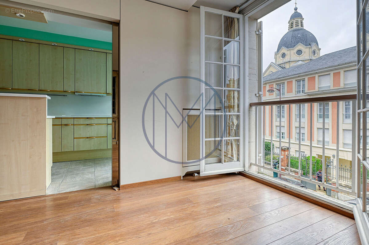 Appartement à VERSAILLES