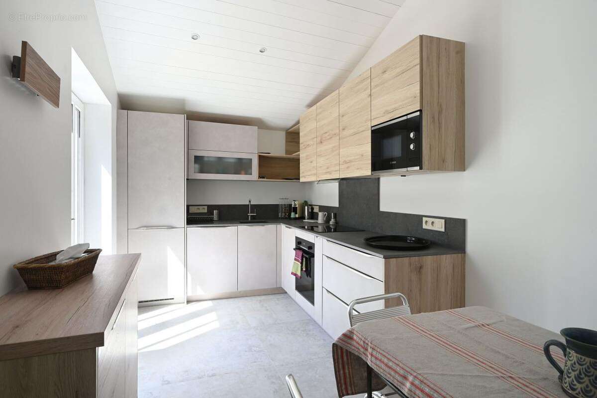 Maison à LES PORTES-EN-RE