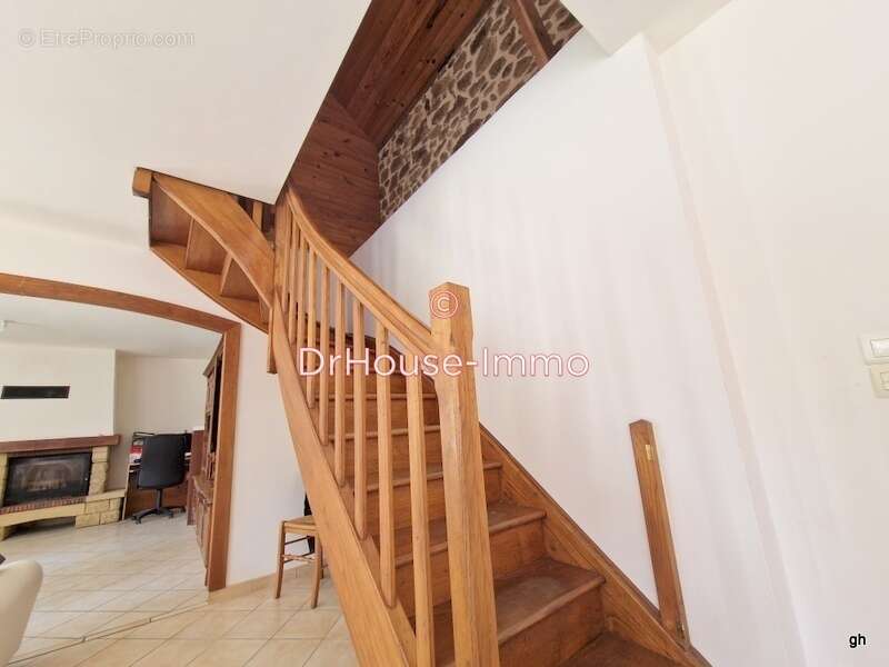 Maison à SAINT-BRICE-DE-LANDELLES